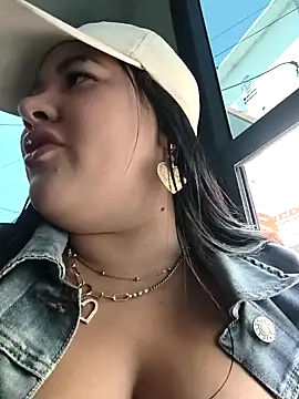 Kendra-daring online show from March 20, 6:35 pm