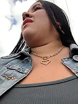 Kendra-daring online show from April 11, 8:24 pm