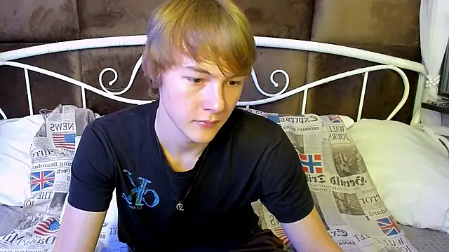 Snapshot of DonaldWoon chatting on November 21, 4:16 pm DonaldWoon online show from November 21, 4:16 pm