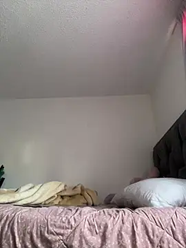 Scarlett mus online show from January 17, 1:05 pm