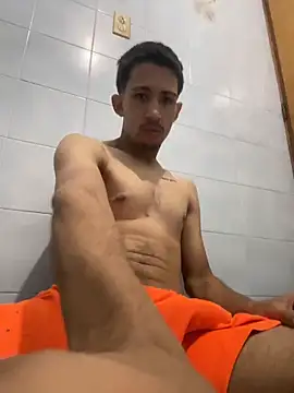 charlie bass online show from December 18, 4:24 pm