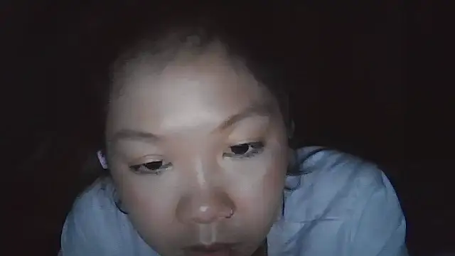 cryptokimgirl online show from February 28, 12:39 pm