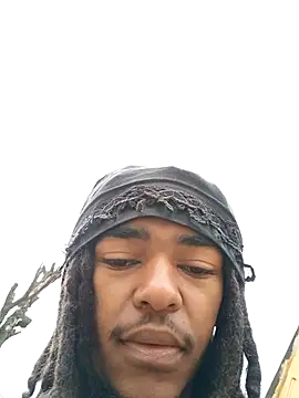 Snapshot of Eezxxx chatting on December 4, 5:28 am Eezxxx online show from December 4, 5:28 am