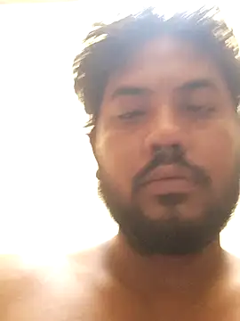 Snapshot of Roy___121 chatting on May 29, 3:59 am Roy 121 online show from May 29, 3:59 am