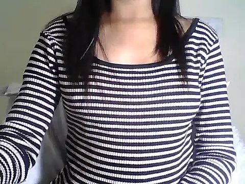 Snapshot of Bold_girl23 chatting on January 14, 4:01 pm Bold girl23 online show from January 14, 4:01 pm