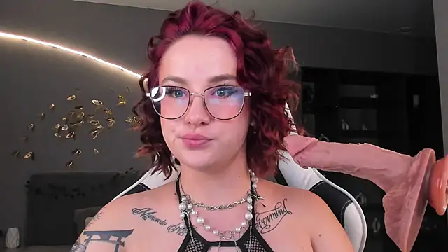 kittyhardfucks online show from June 25, 10:42 am