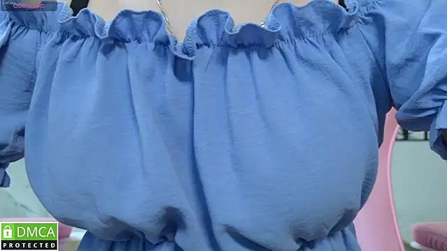 Megan Lora online show from December 19, 8:10 am