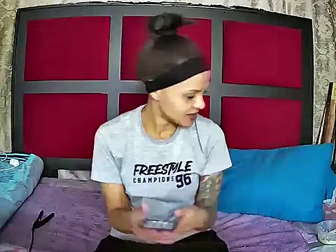 Cadence28 online show from April 12, 6:13 pm