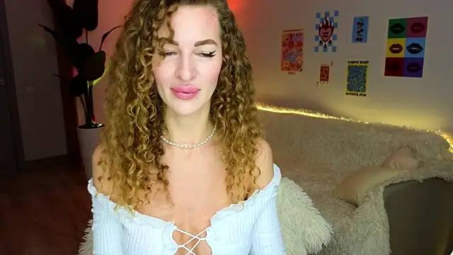 Snapshot of Anna__Herrera chatting on March 14, 10:15 pm Anna Herrera online show from March 14, 10:15 pm