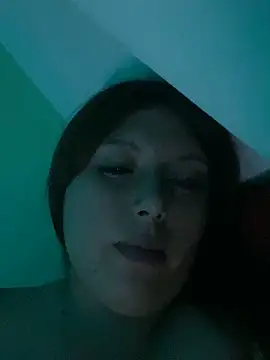 milaaagracee online show from February 4, 1:22 am