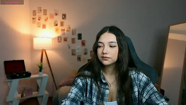 Vexorine online show from March 22, 7:28 pm