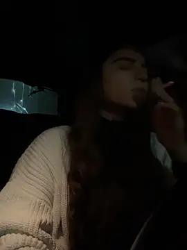 Snapshot of PureEllieX chatting on December 14, 3:45 am PureEllieX online show from December 14, 3:45 am