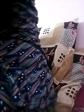 Priya Sharma04 online show from April 13, 6:46 pm