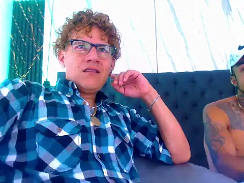 Hot Latino x online show from December 1, 7:41 pm