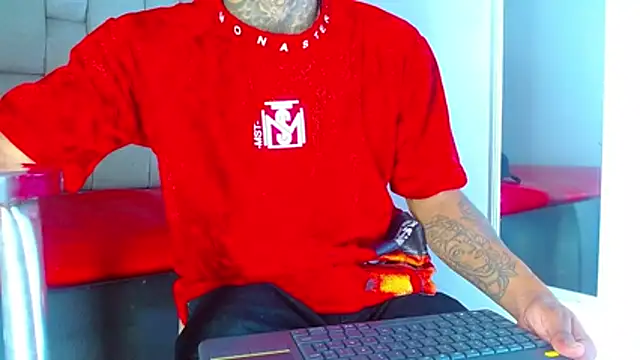 Hot Latino x online show from April 16, 12:50 pm