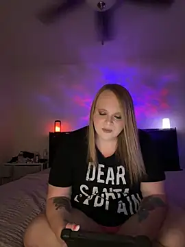 AllieRose94 online show from December 2, 4:29 am