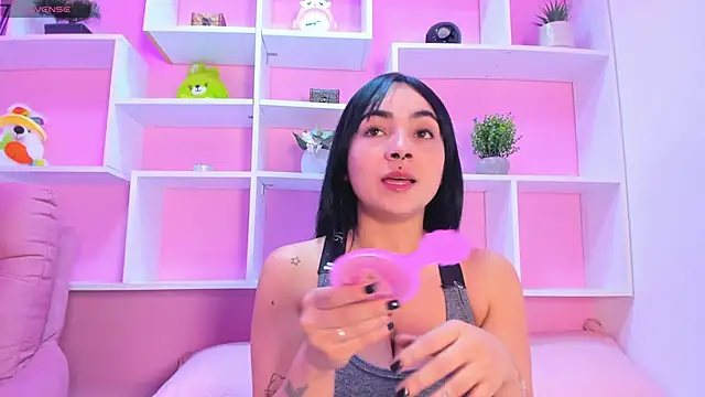 kittyMelvis online show from December 2, 11:37 am