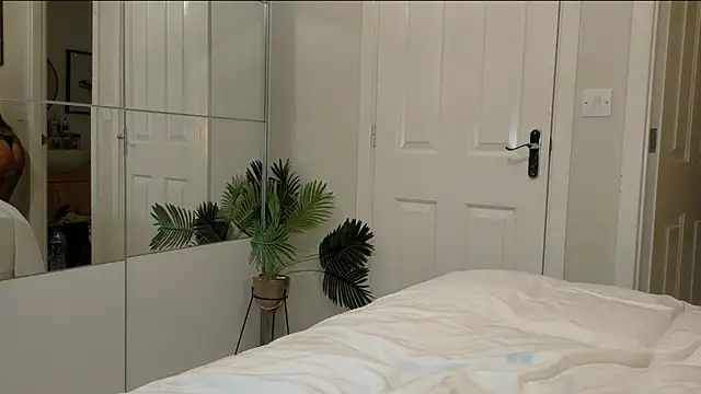Snapshot of Ruby_brooksxo chatting on July 18, 9:18 pm Ruby brooksxo online show from July 18, 9:18 pm
