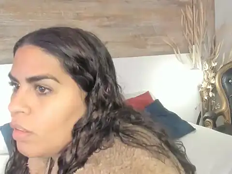 lathiffa online show from December 20, 6:42 am