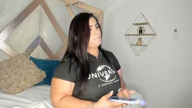 lathiffa online show from January 6, 11:18 pm