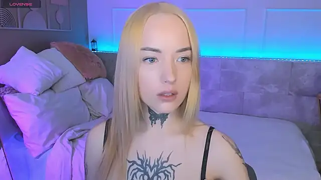 MarquiseMuse online show from February 15, 6:32 am