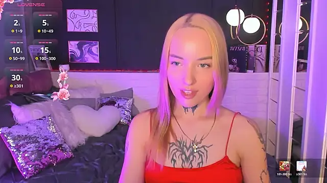 MarquiseMuse online show from March 1, 6:04 am