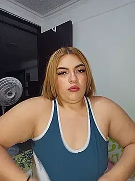 Snapshot of mila_curvy chatting on January 14, 6:30 am mila curvy online show from January 14, 6:30 am