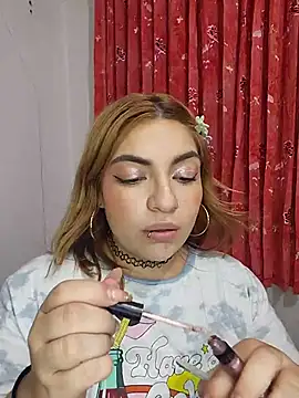 Snapshot of mila_curvy chatting on January 17, 5:01 am mila curvy online show from January 17, 5:01 am