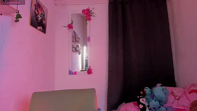 Cristal dark online show from March 2, 11:44 pm