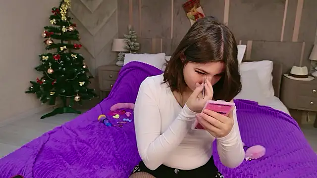 Wendy Finch online show from January 13, 8:36 pm