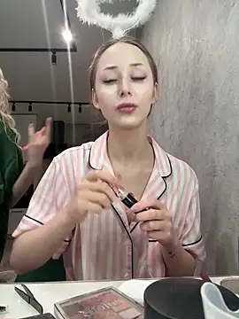 GraceSecrettt online show from February 7, 4:54 pm