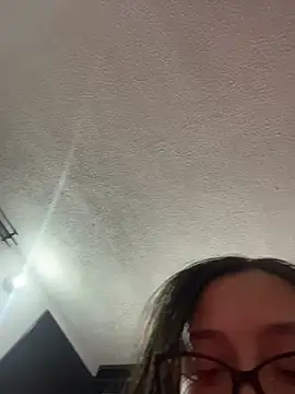 LyaRose online show from December 17, 11:33 pm