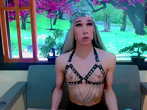 britanny noroeste online show from December 19, 3:24 am