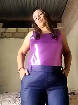 MIA-LARIOS online show from February 10, 3:32 am