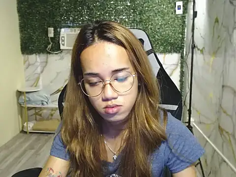 imadriana12 online show from November 26, 6:14 am