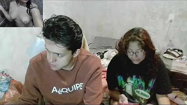 Snapshot of Giby_Grace chatting on June 17, 10:43 pm Giby Grace online show from June 17, 10:43 pm