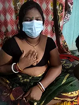 Snapshot of Desicouple1706 chatting on November 24, 6:02 am Desicouple1706 online show from November 24, 6:02 am