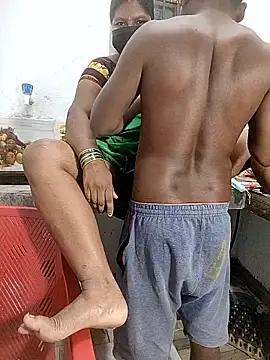 Desicouple1706 online show from January 8, 2:08 pm