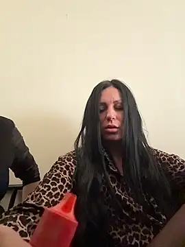 Snapshot of VaryaRose chatting on December 2, 6:08 am VaryaRose online show from December 2, 6:08 am