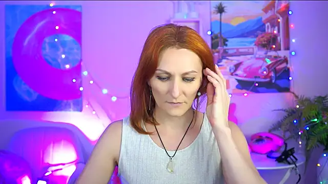 Snapshot of DianaTorrens chatting on November 30, 8:29 am DianaTorrens online show from November 30, 8:29 am