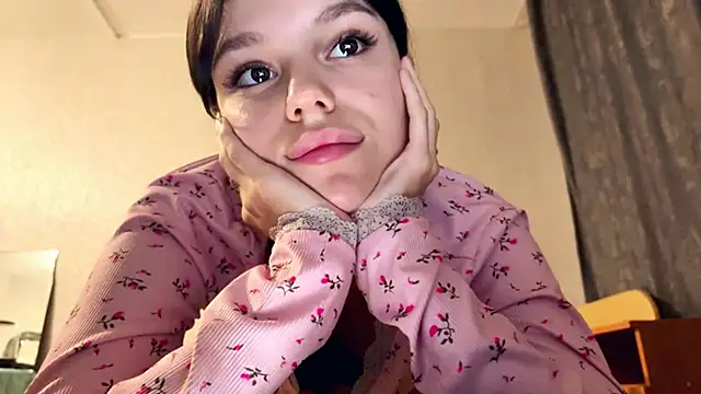 Snapshot of StacieGregoreski chatting on November 22, 4:17 pm StacieGregoreski online show from November 22, 4:17 pm