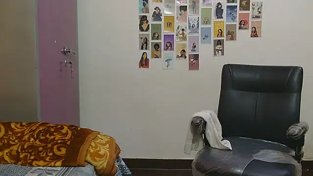 Snapshot of Honey_Baby1 chatting on June 5, 6:52 am Honey Baby1 online show from June 5, 6:52 am