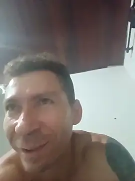 RobertoLuiz84 online show from January 7, 10:01 pm