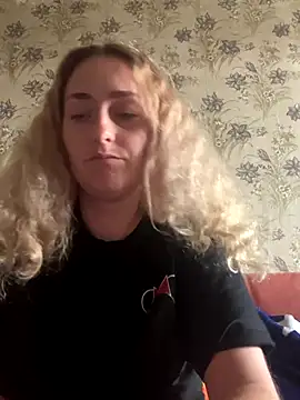 Snapshot of Vassila69 chatting on November 23, 10:37 am Vassila69 online show from November 23, 10:37 am