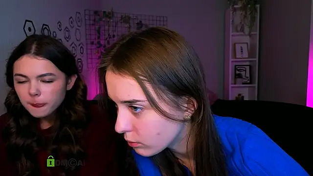 maddycats online show from November 24, 1:55 pm