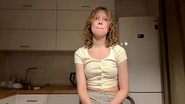 ElfriedaZwack online show from December 17, 5:08 pm