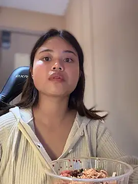 Toffee-00 online show from December 3, 11:41 am