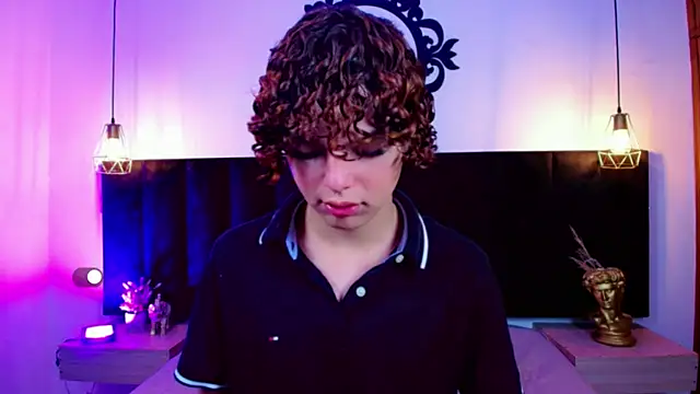 Skyee angel online show from January 6, 8:01 pm