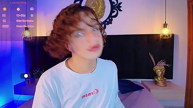 Skyee angel online show from March 15, 1:50 pm