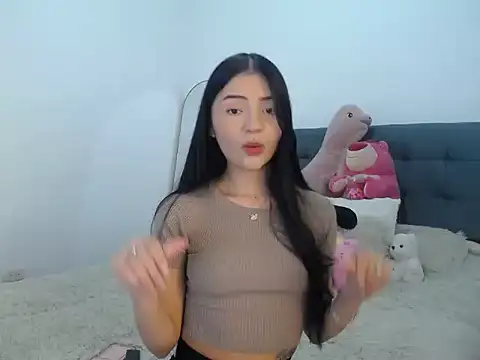 EmiilyCherry online show from December 17, 7:53 pm